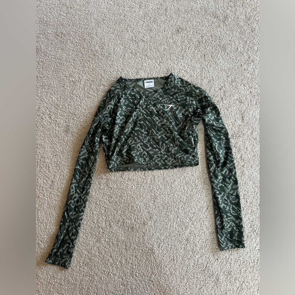 Gymshark Green and Black Training Long Sleeve Crop Top
